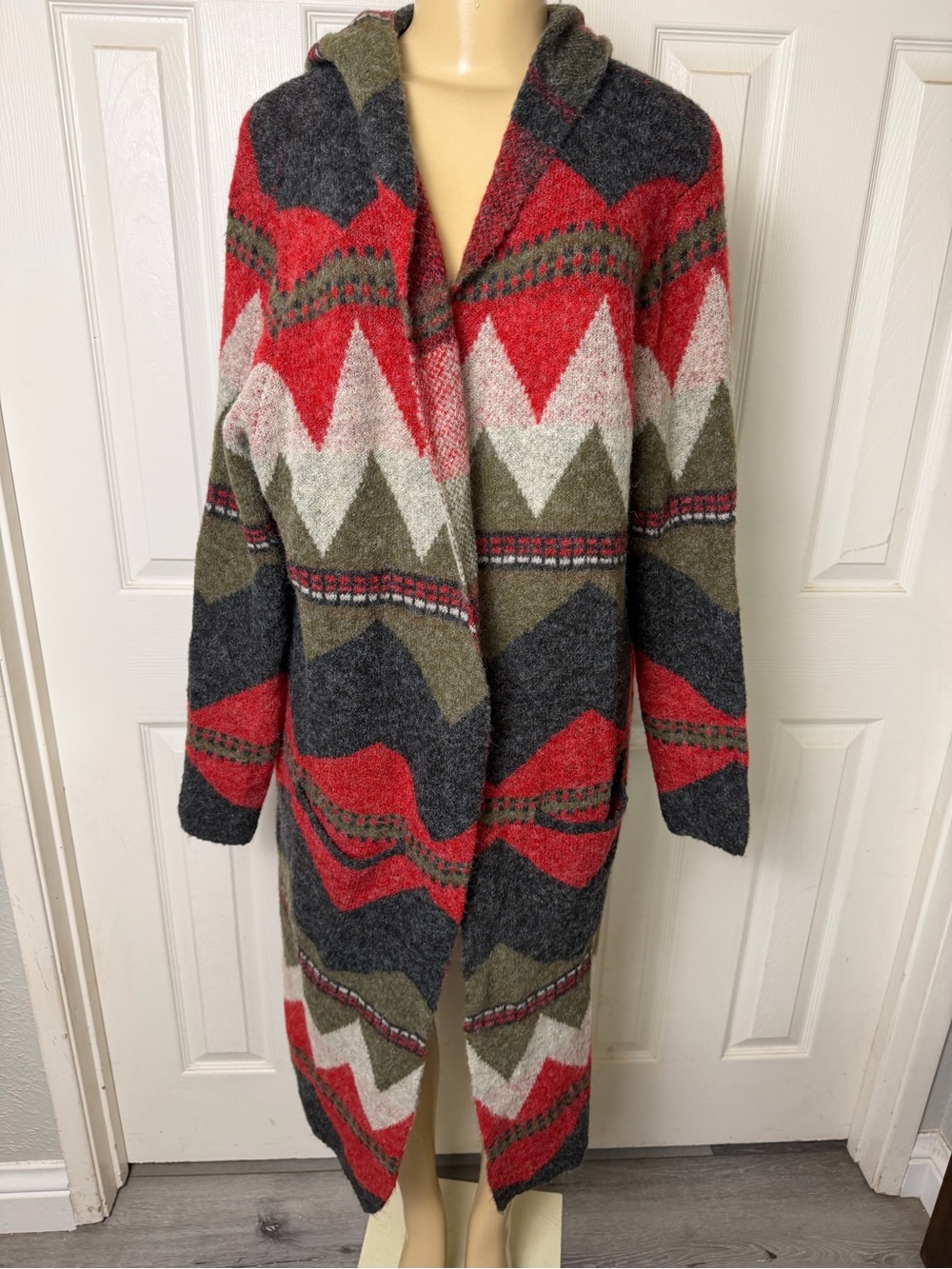 NWT Nordstrom hooded Sweater long open cardigan Aztec Southwestern print medium
